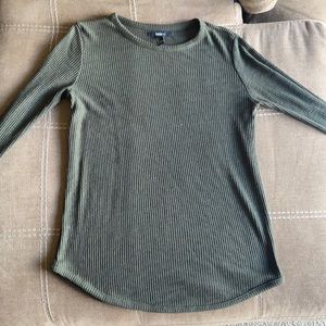 olive green F21 females long sleeve top/sweater